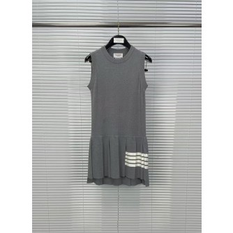 톰브라운 민소매 원피스