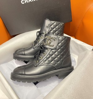 샤넬 23FW 퀄팅 부츠 (굽4CM)