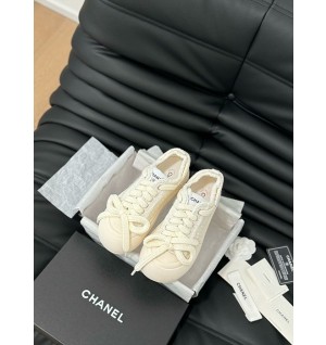 샤넬 캔버스 스니커즈