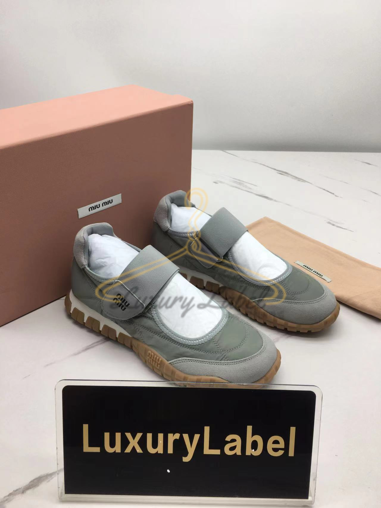 미우미우 타이어 테크니컬 패브릭 스웨이드 발레리나 스니커즈