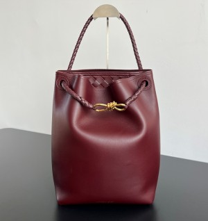 보테가베네타 안디아모 버킷백 844169