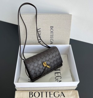 보테가베네타 안디아모 파우치 836940