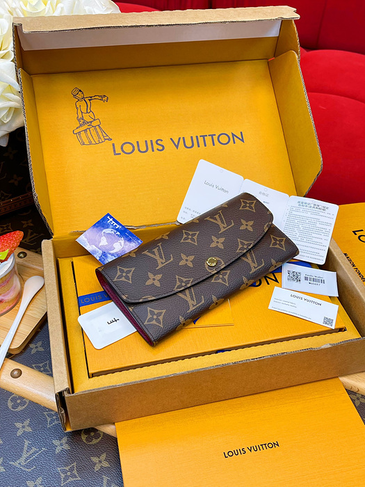 루이비통 에밀리 장지갑 M60697 (내부 버건디)