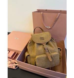 미우미우 코듀로이 백팩 라지 (컬러 시나몬)