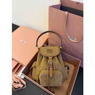 미우미우 코듀로이 백팩 미디움 (컬러 시나몬)