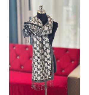 구찌 울 자카드 머플러