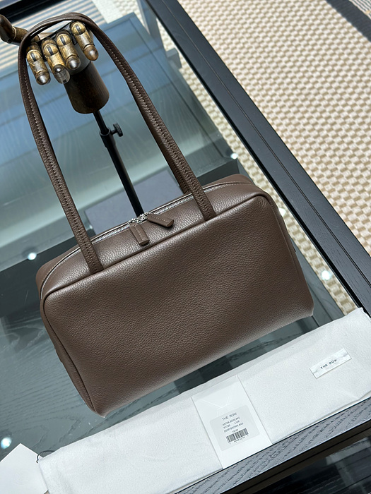 더 로우 아스트라 볼링백 그레인 카프스킨 레더