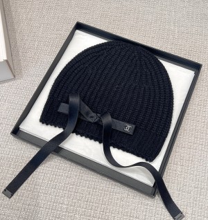 샤넬 리본 디테일 CC 로고 니트 비니