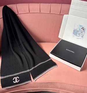 샤넬 CC 로고 니트 머플러