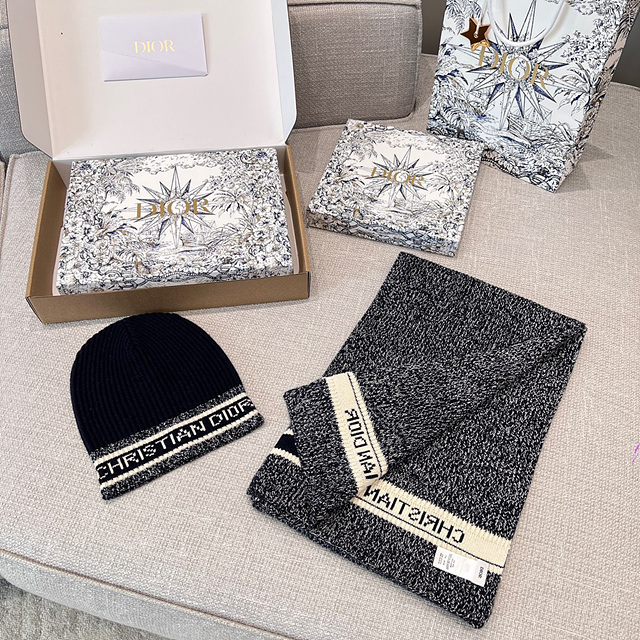 디올 오블리크 로고 니트 비니 & 머플러