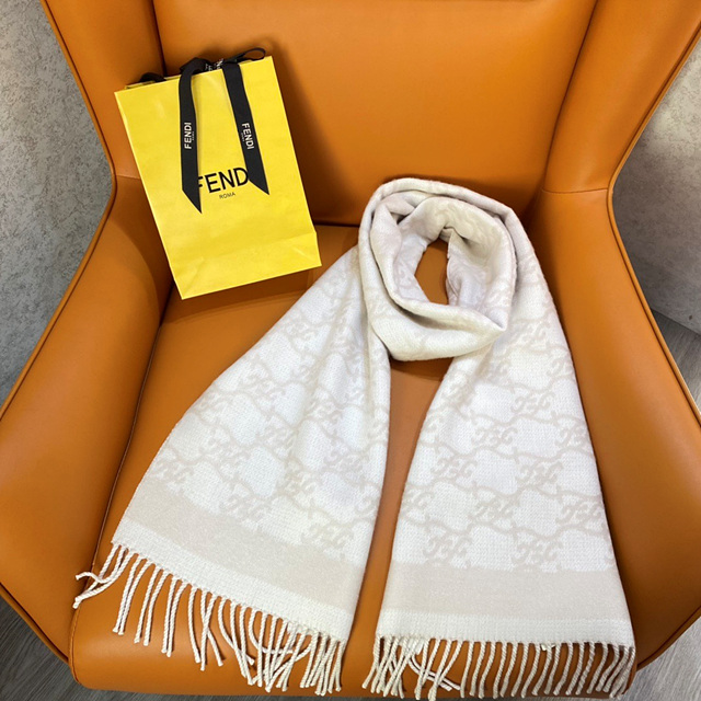 펜디 FF 로고 머플러